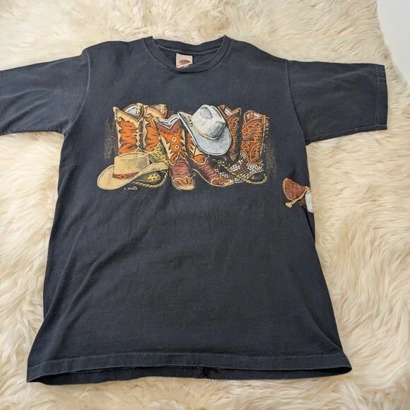 Vtg Western Cowboy Boots And Hat Wrap Around Print T Single Stitch T Shirt Sz - Picture 1 of 9